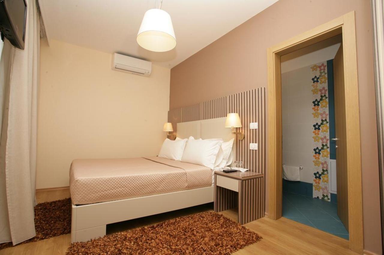 Hotel Vila 60 تيرانا المظهر الخارجي الصورة